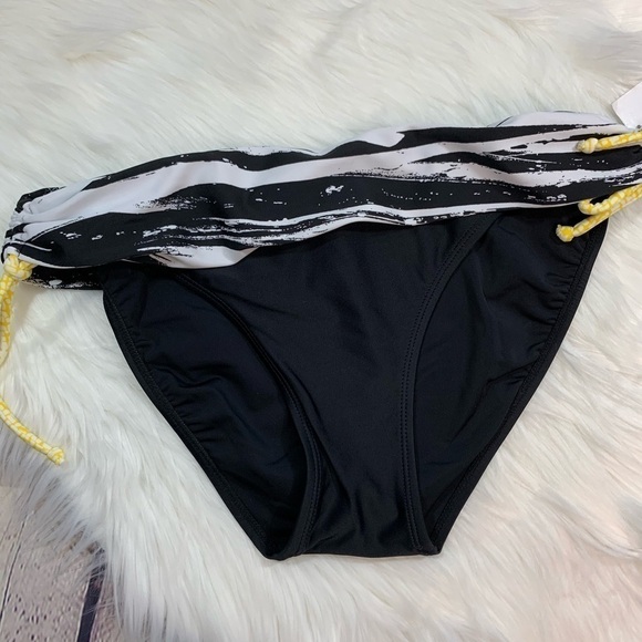 NWT Hula Honey Bikini Bottom - Picture 3 of 5